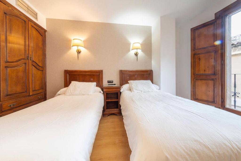 Hostal Sin Recep24H Puerta De La Villa - Pet Friendly & Restaurante Almazan Ngoại thất bức ảnh